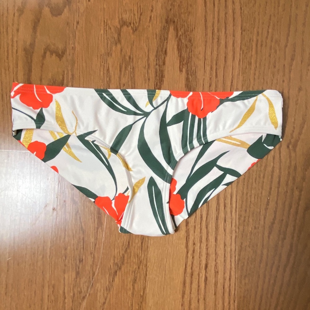 NWT! Vince Camuto Tropical Print Bikini Bottom - Picture 4 of 7